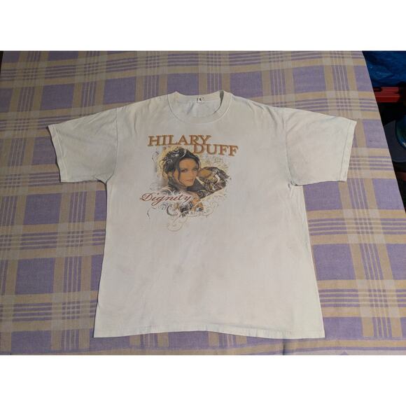 Hilary duff 2007 dignity tour T shirt Disney channel Lizzie McGuire Y2k 2000s